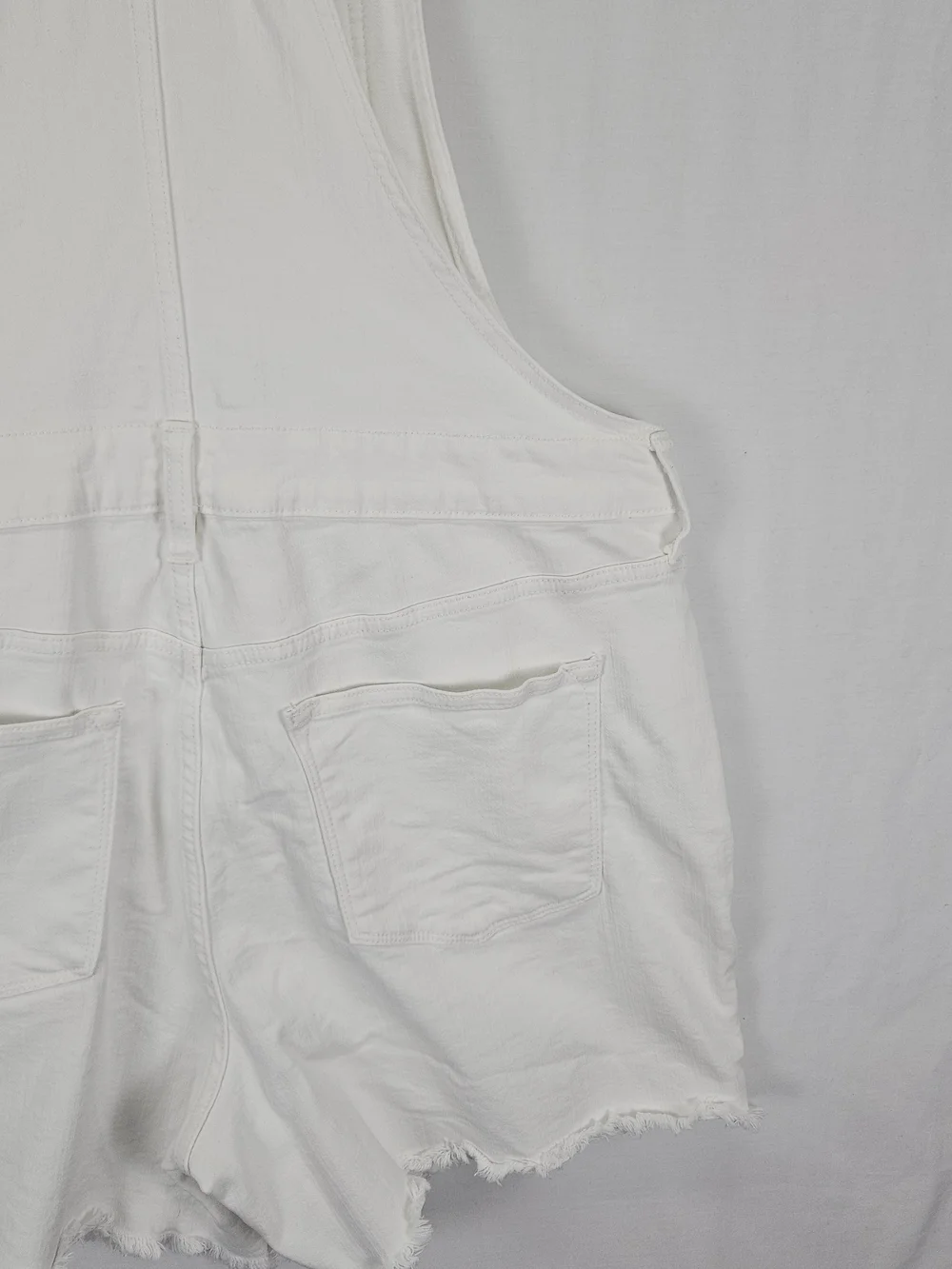 J. Crew White Denim Short Overalls Womens Sz L Raw Hem Bib Shorts White
